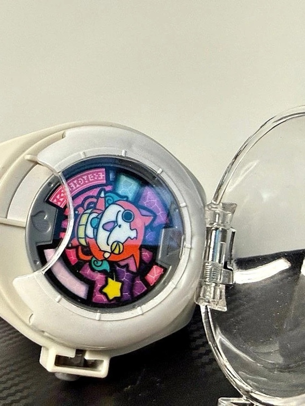 2015 Hasbro Yo-Kai Watch Jibanyan Medal White Watch Toy